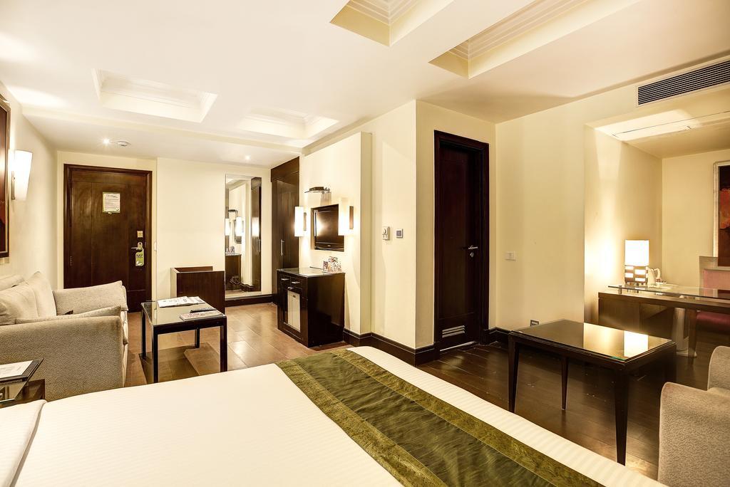 Western Court Chandīgarh מראה חיצוני תמונה