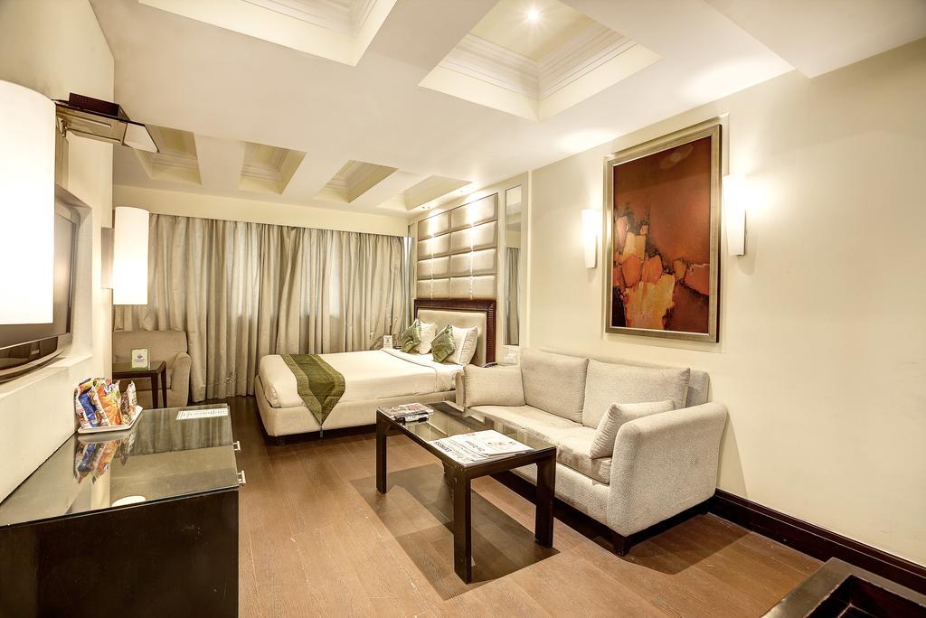 Western Court Chandīgarh מראה חיצוני תמונה