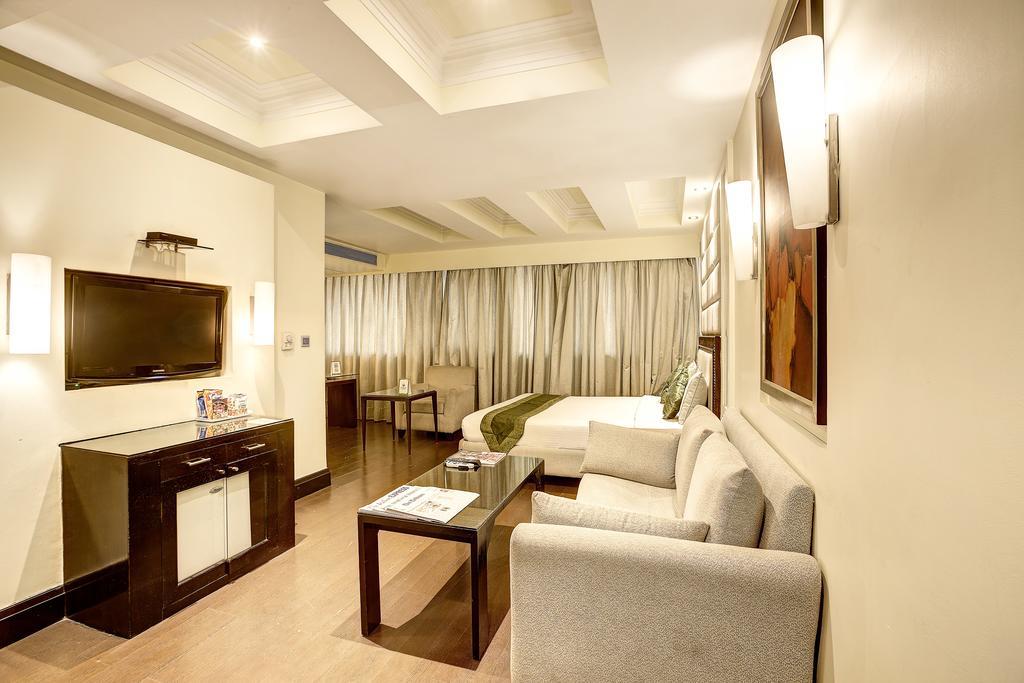 Western Court Chandīgarh מראה חיצוני תמונה