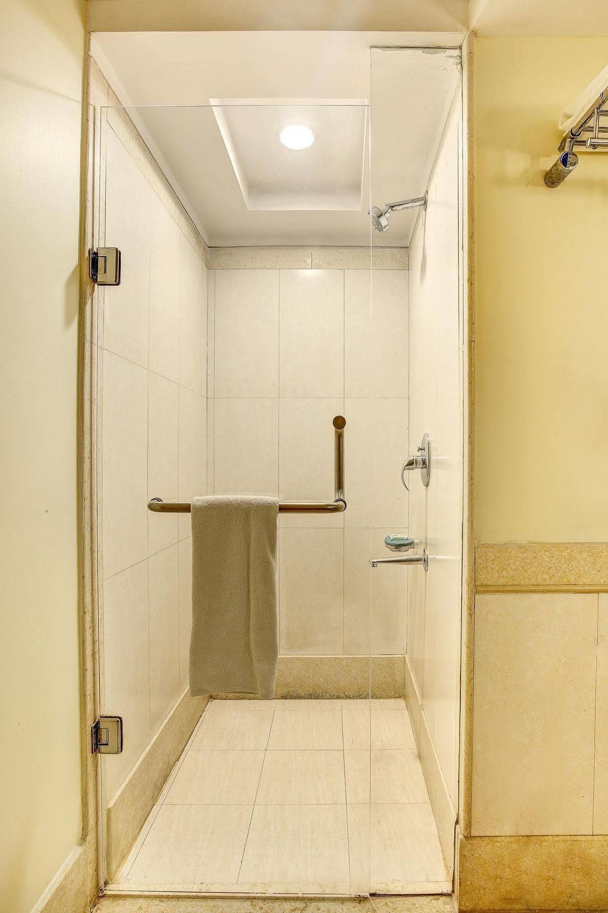 Western Court Chandīgarh מראה חיצוני תמונה