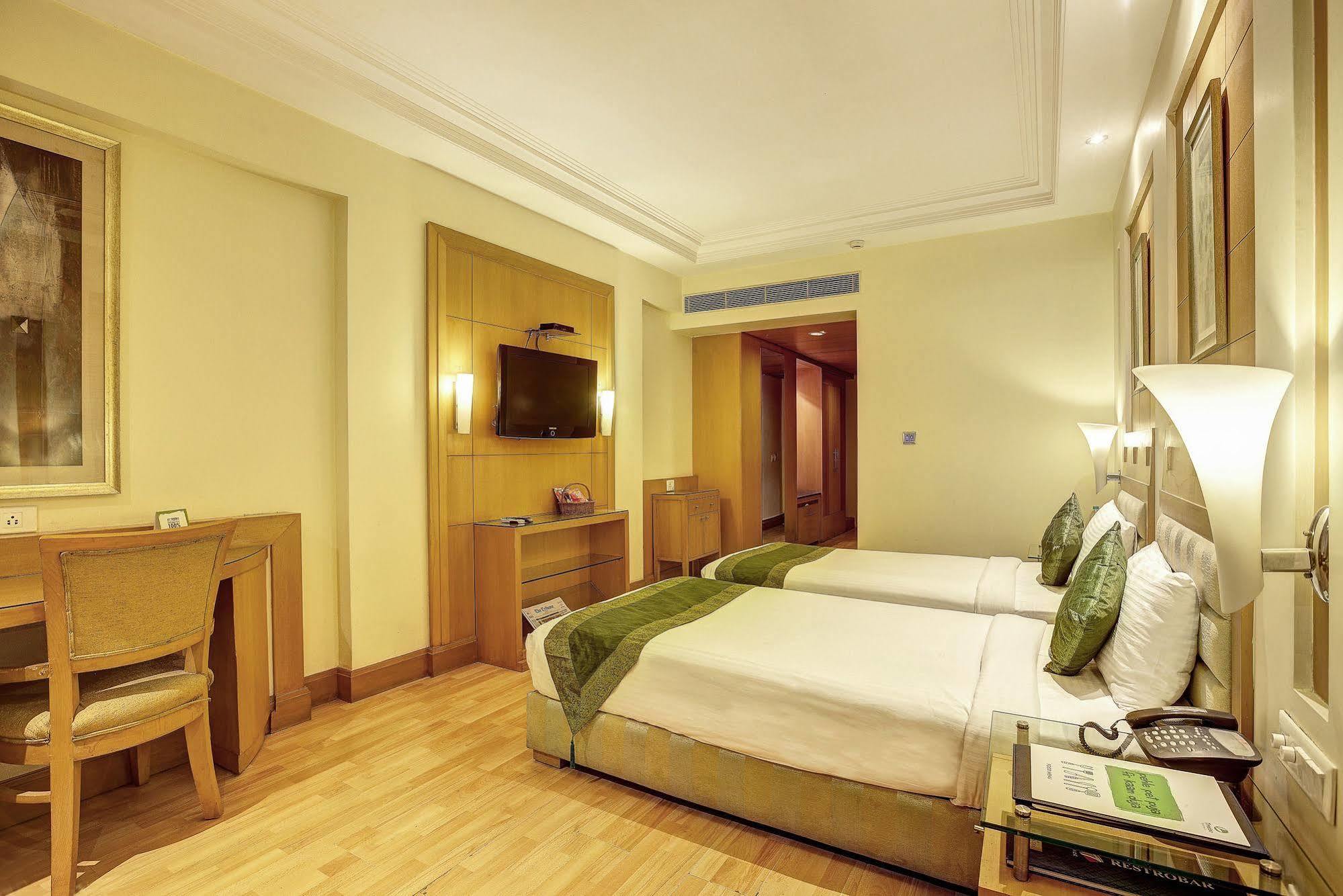 Western Court Chandīgarh מראה חיצוני תמונה
