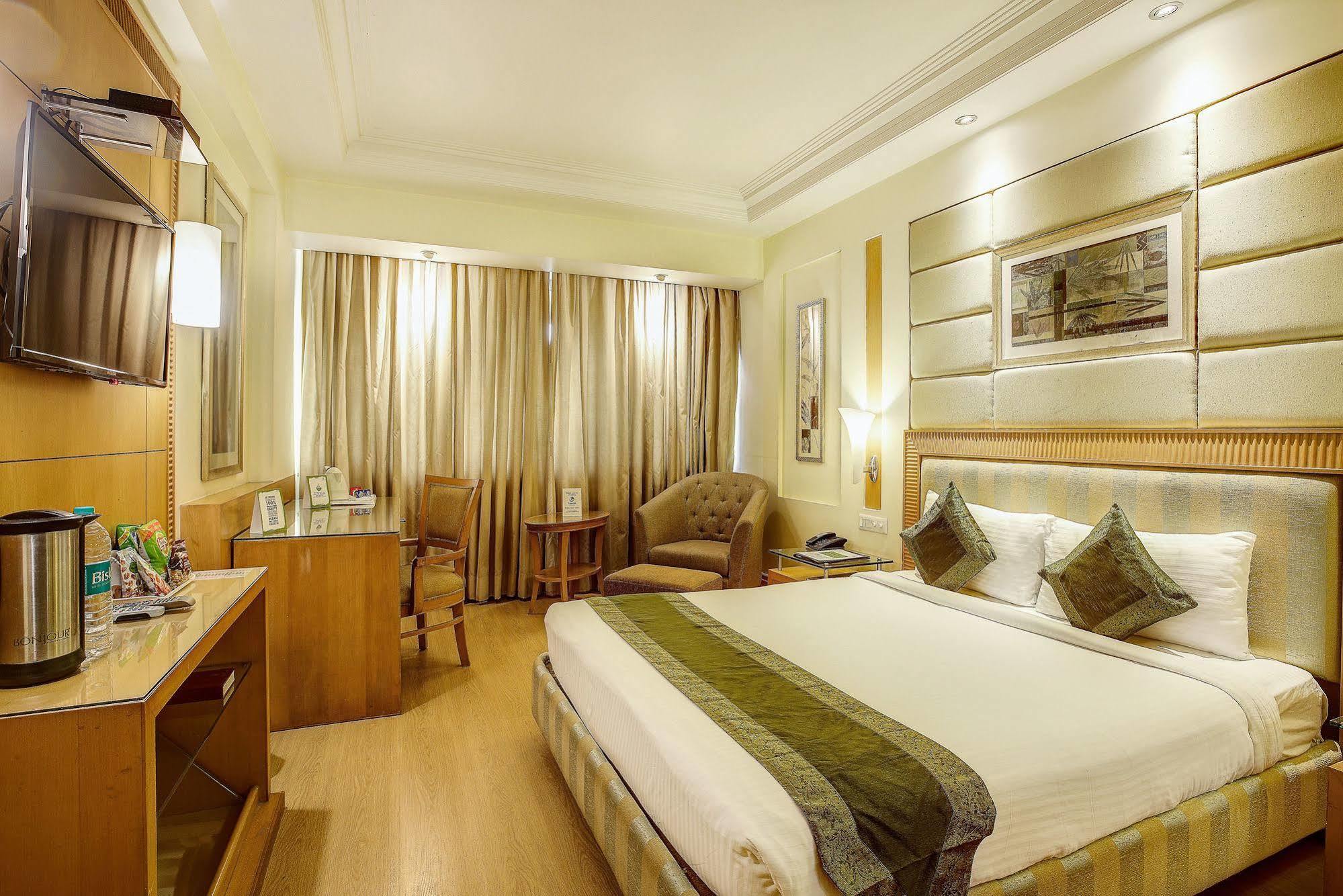 Western Court Chandīgarh מראה חיצוני תמונה